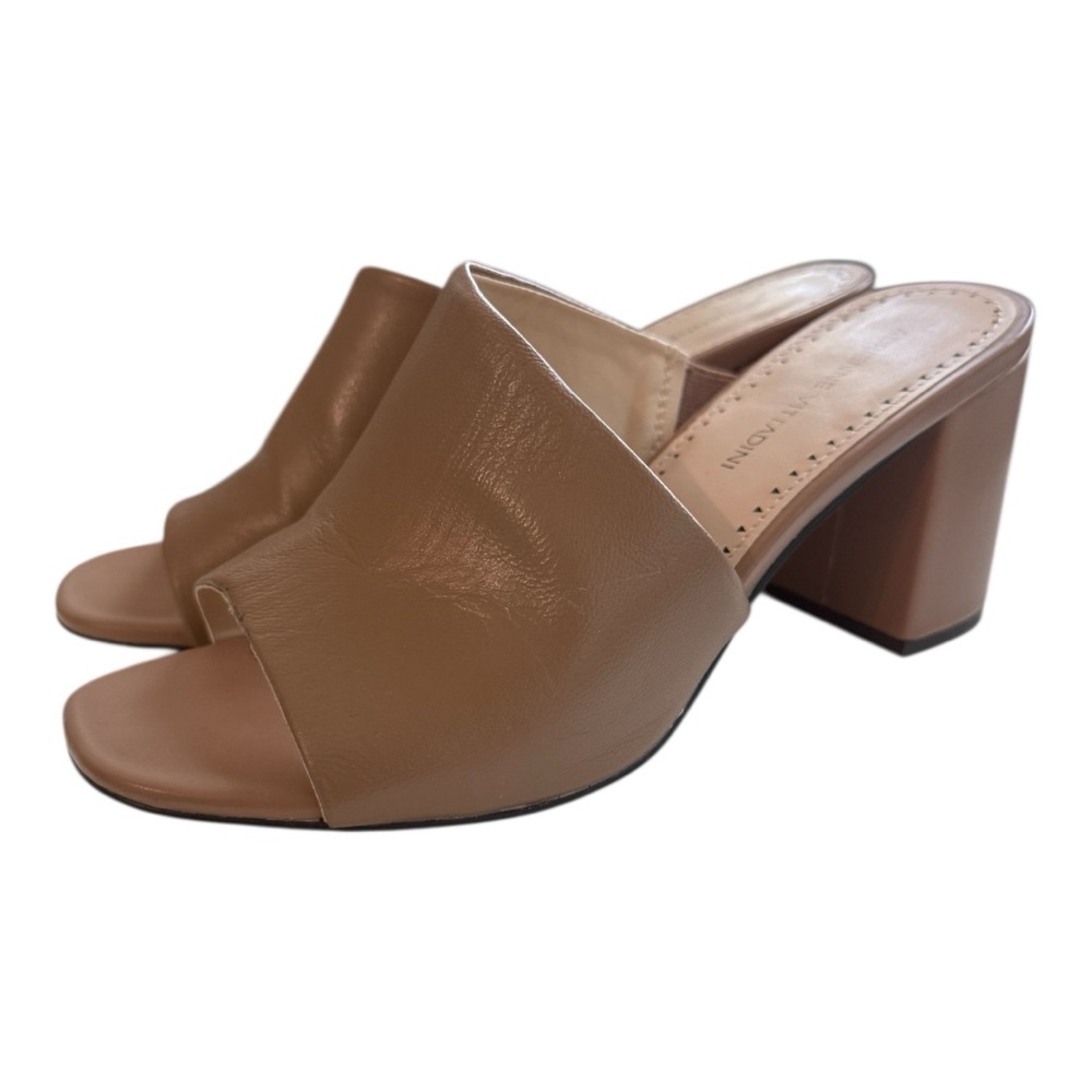 Adrienne Vittadini Albi Tan Block Heel in Size 8.5